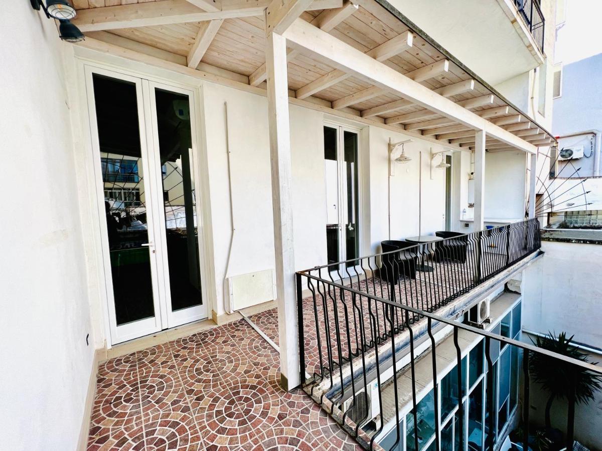 4Cats - Alloggio Incantevole In Centro Apartment Lecce Exterior photo